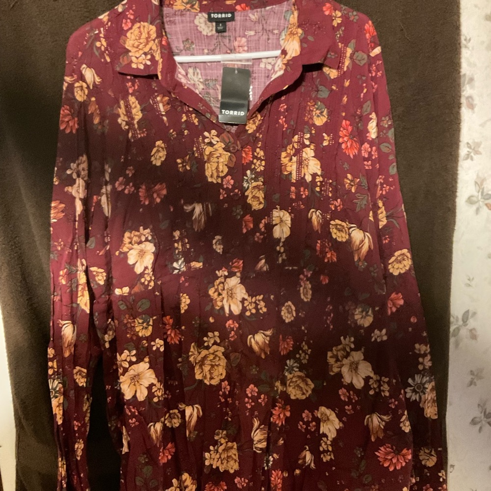 Torrid shirt